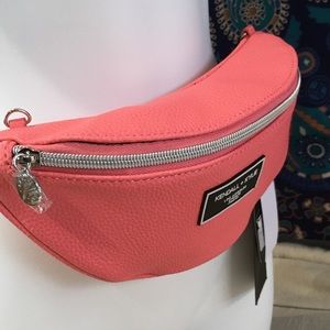 NWT Kendall + Kylie Multifunction Belt Bag in Coral